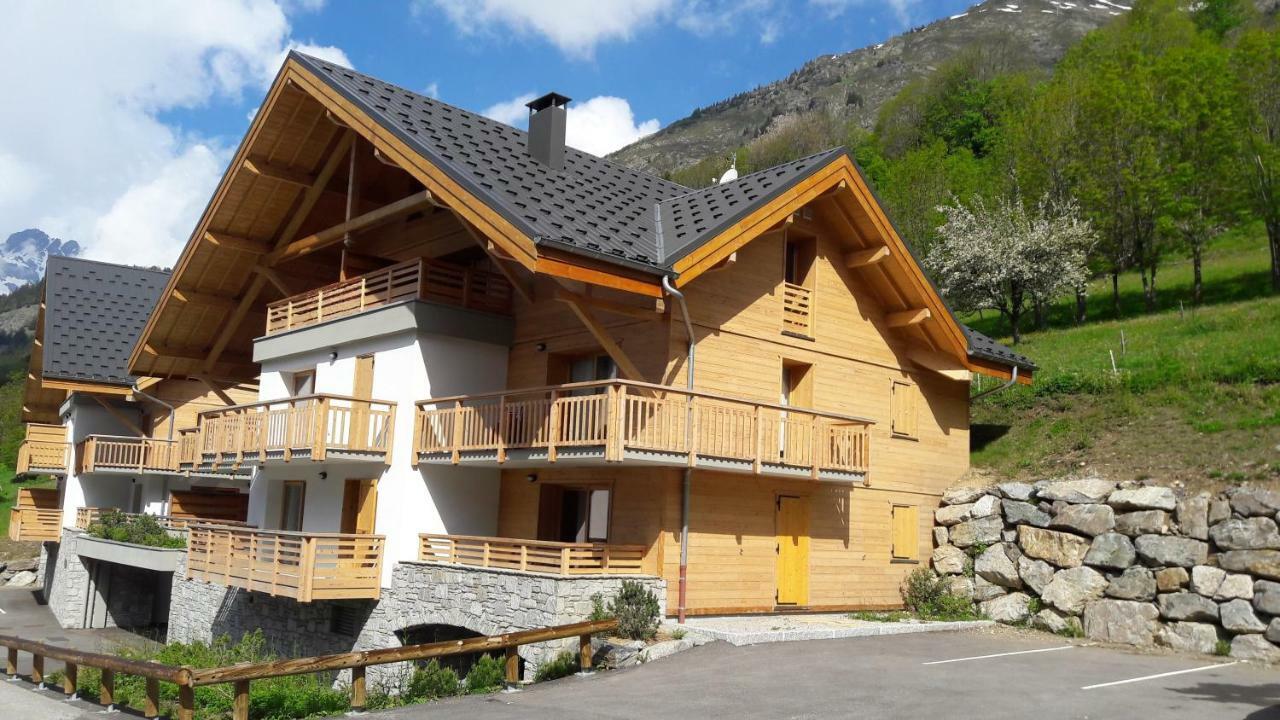 63 Route Du Rochas Apartment Vaujany Bagian luar foto